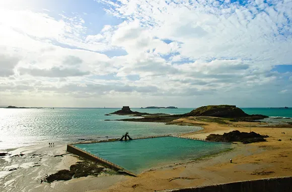 Ocean-Fed Pools